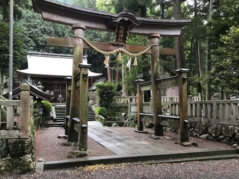 𡶌部神社（いそべじんじゃ）