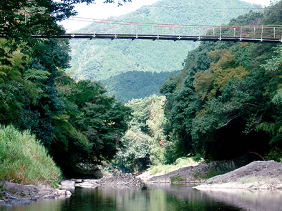 広田の吊り橋